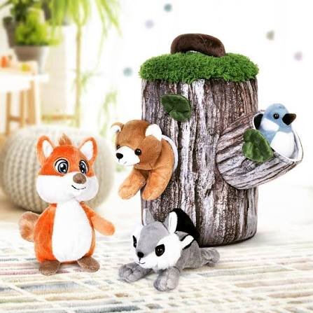 Tree-stump plush playset with woodland animals
